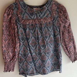 Victoria Dunn Pink and Gray Floral Blouse